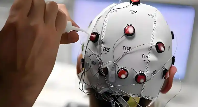 Mind Reboot: Paul Controls Computer with Consciousness